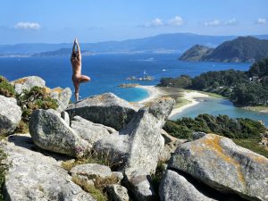 Lee más sobre el artículo Naturismo vs. Censura Digital: Una Lucha por la Positividad Corporal